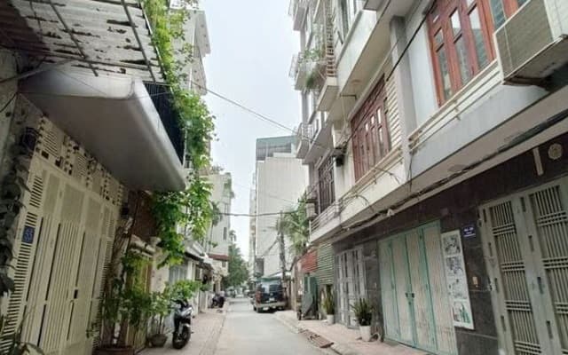 SIÊU PHẨM NHÀ DI TRẠCH - 6 PHÒNG NGỦ, 3 W.C, SỔ HỒNG CHÍNH CHỦ, VỊ TRÍ ĐẮC ĐỊA TẠI NGÕ TRUNG TẢ, VĂN MIẾU - QUỐC TỬ GIÁM